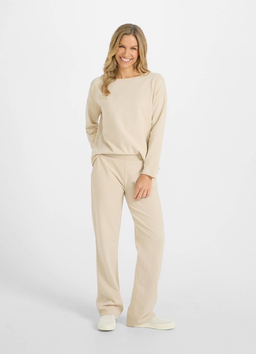 Juvia Wide Leg Fit - Sweatpants im Angebot