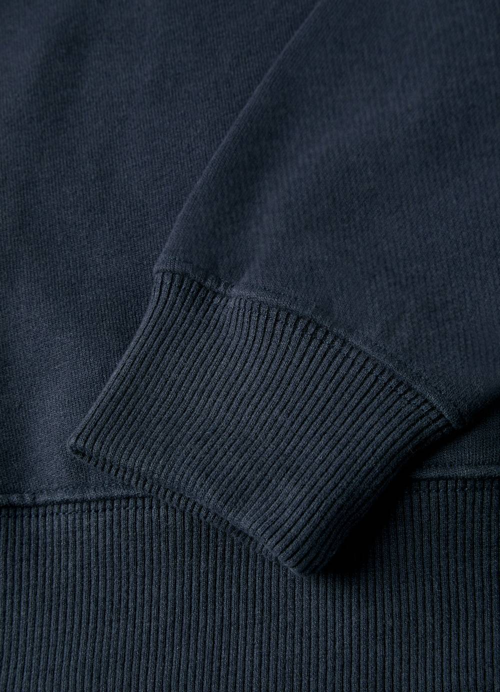 Juvia Hoodie im Angebot