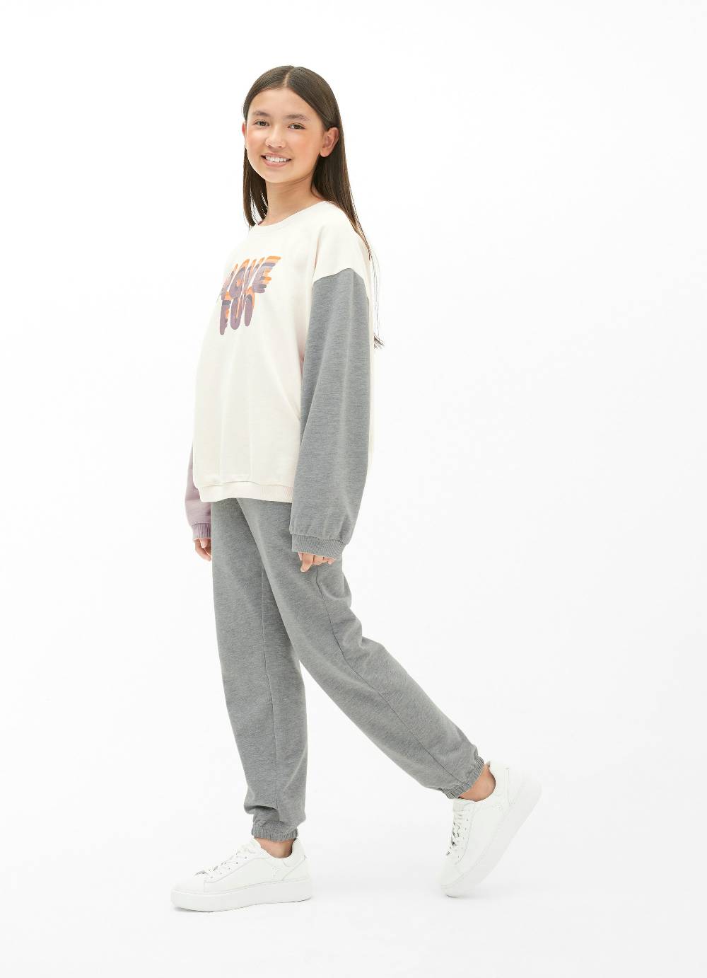 Juvia Loose Fit - Sweatpants Tiefpreis