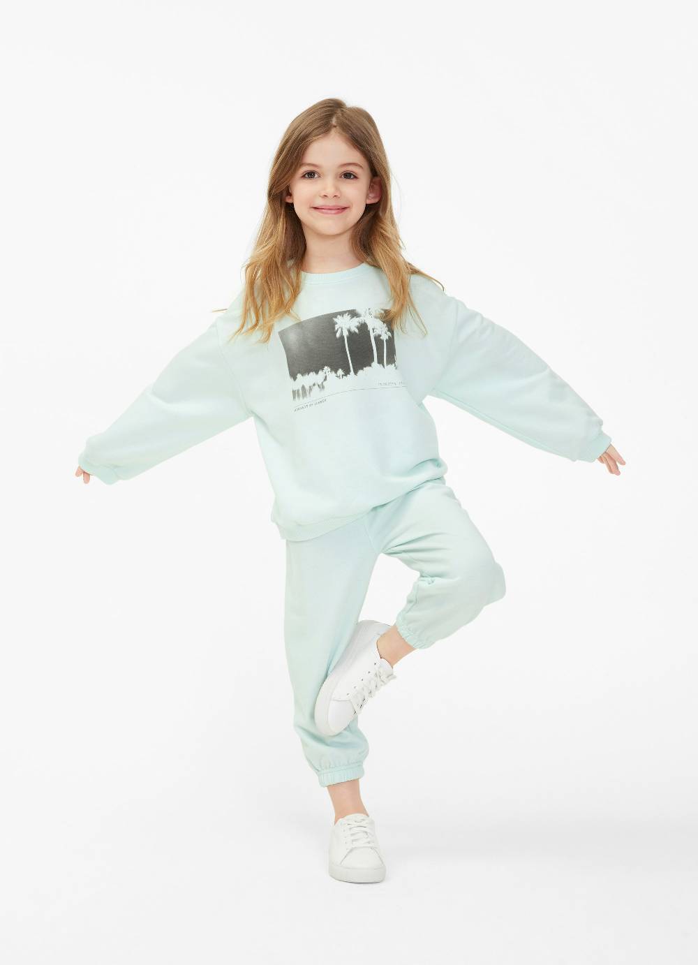 Juvia Loose Fit - Sweatpants