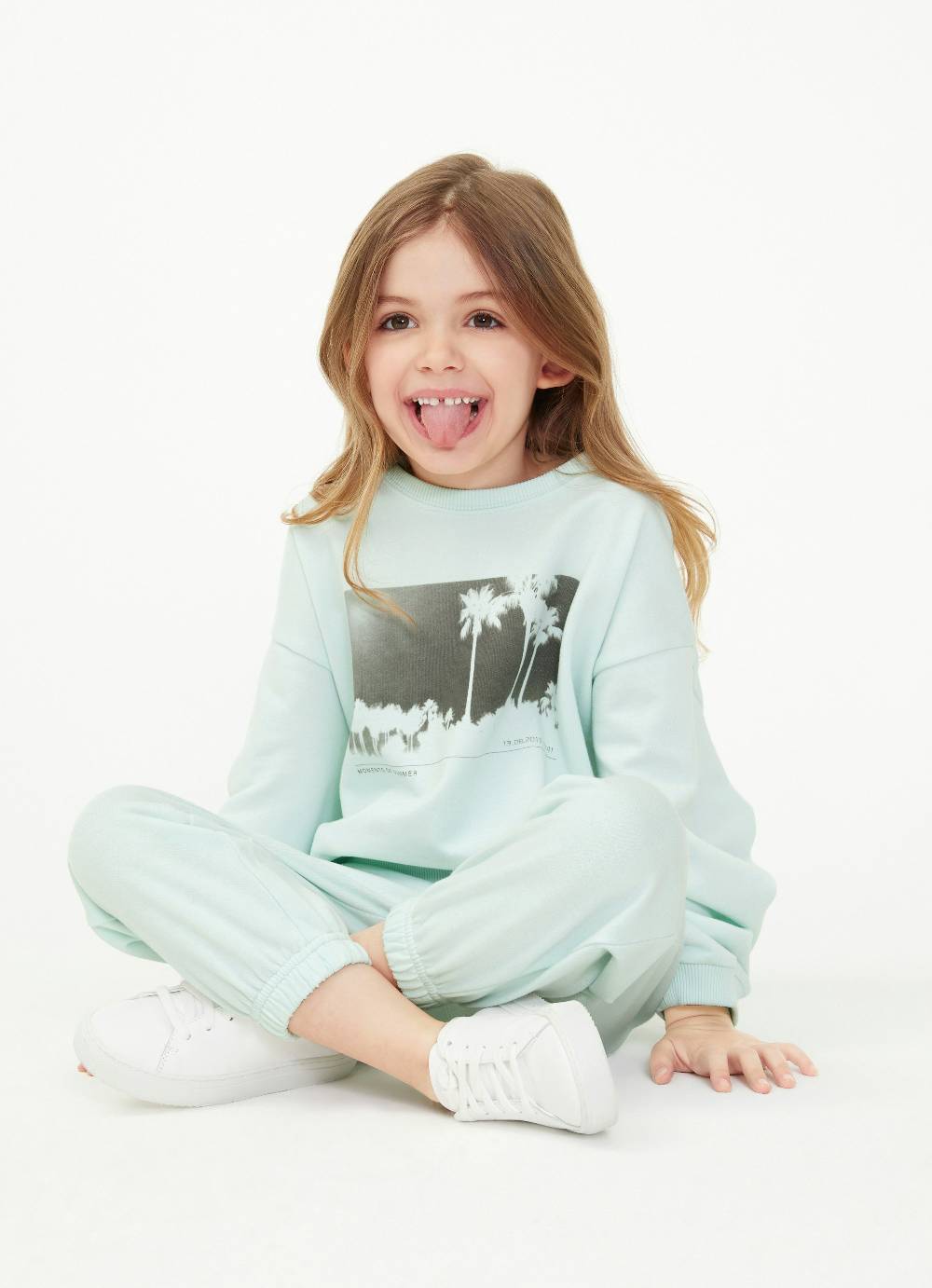 Juvia Loose Fit - Sweatpants Schlussverkauf