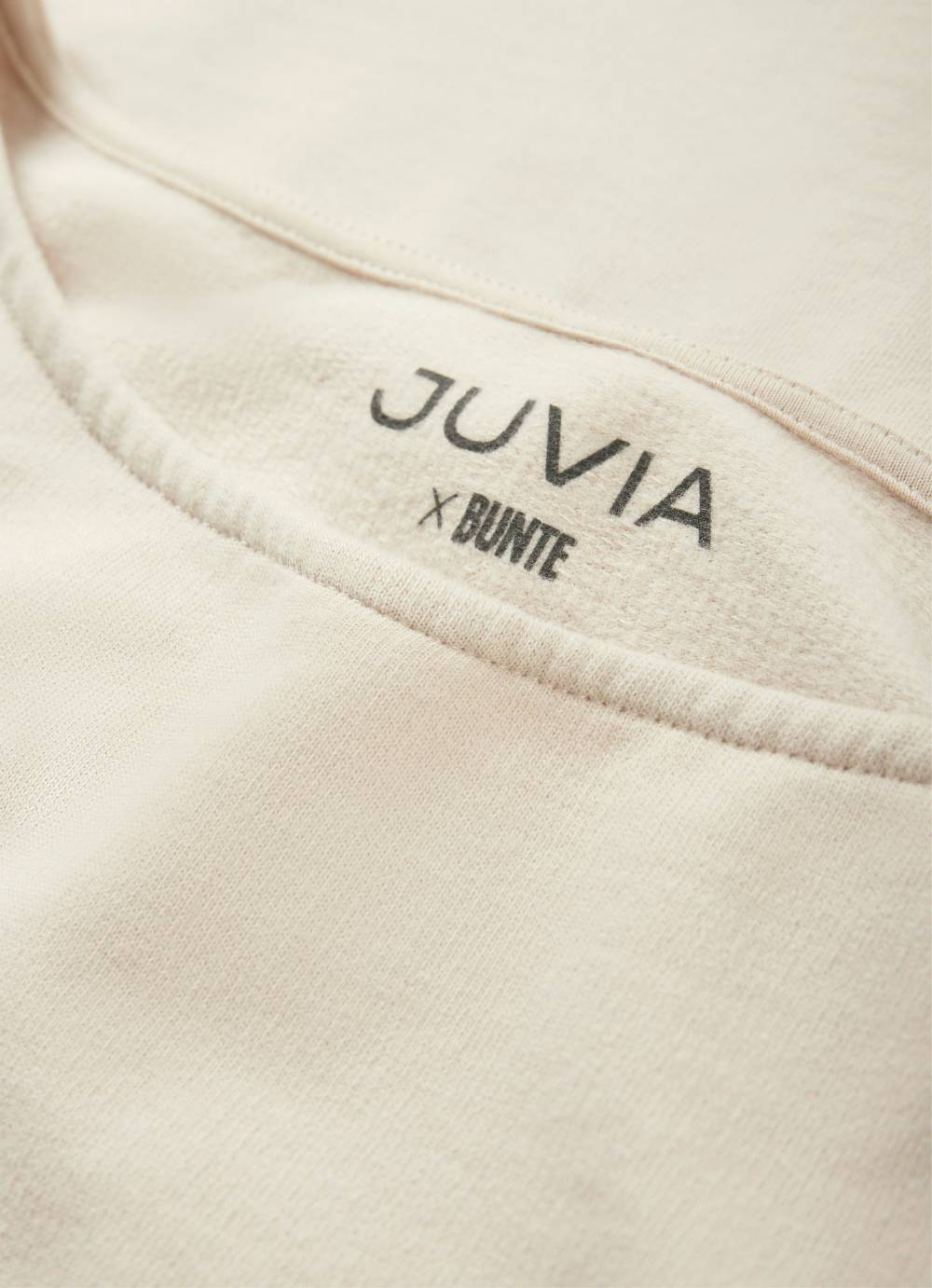 Juvia Fleece Sweater "Monaco Baby" Valentinstagsangebot