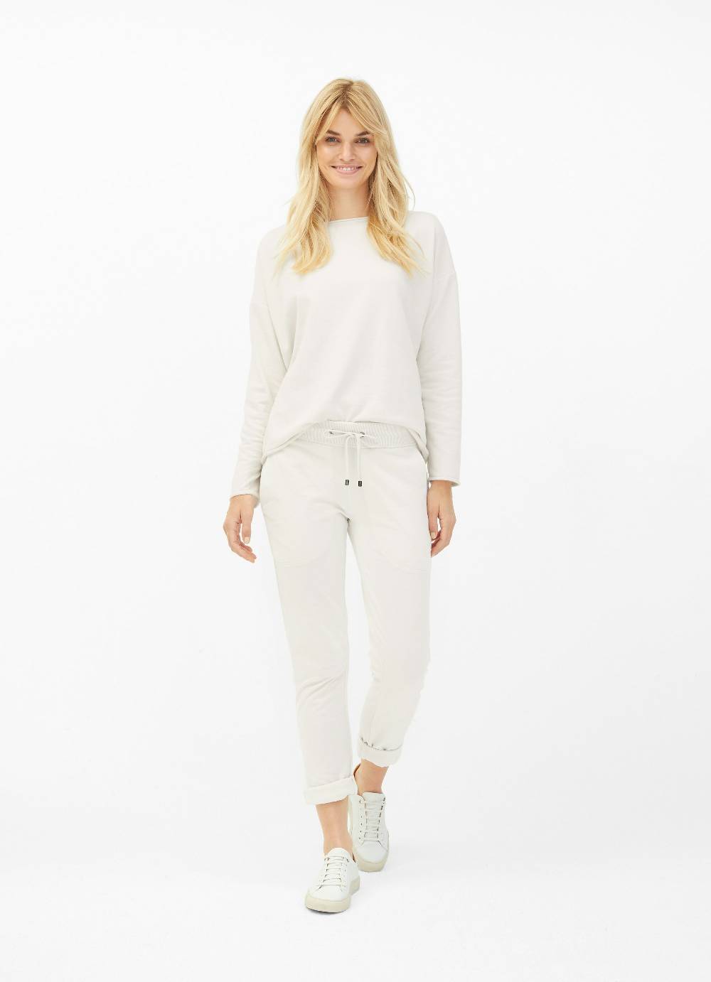 Juvia Sweatshirt Vierteljährliche Förderung