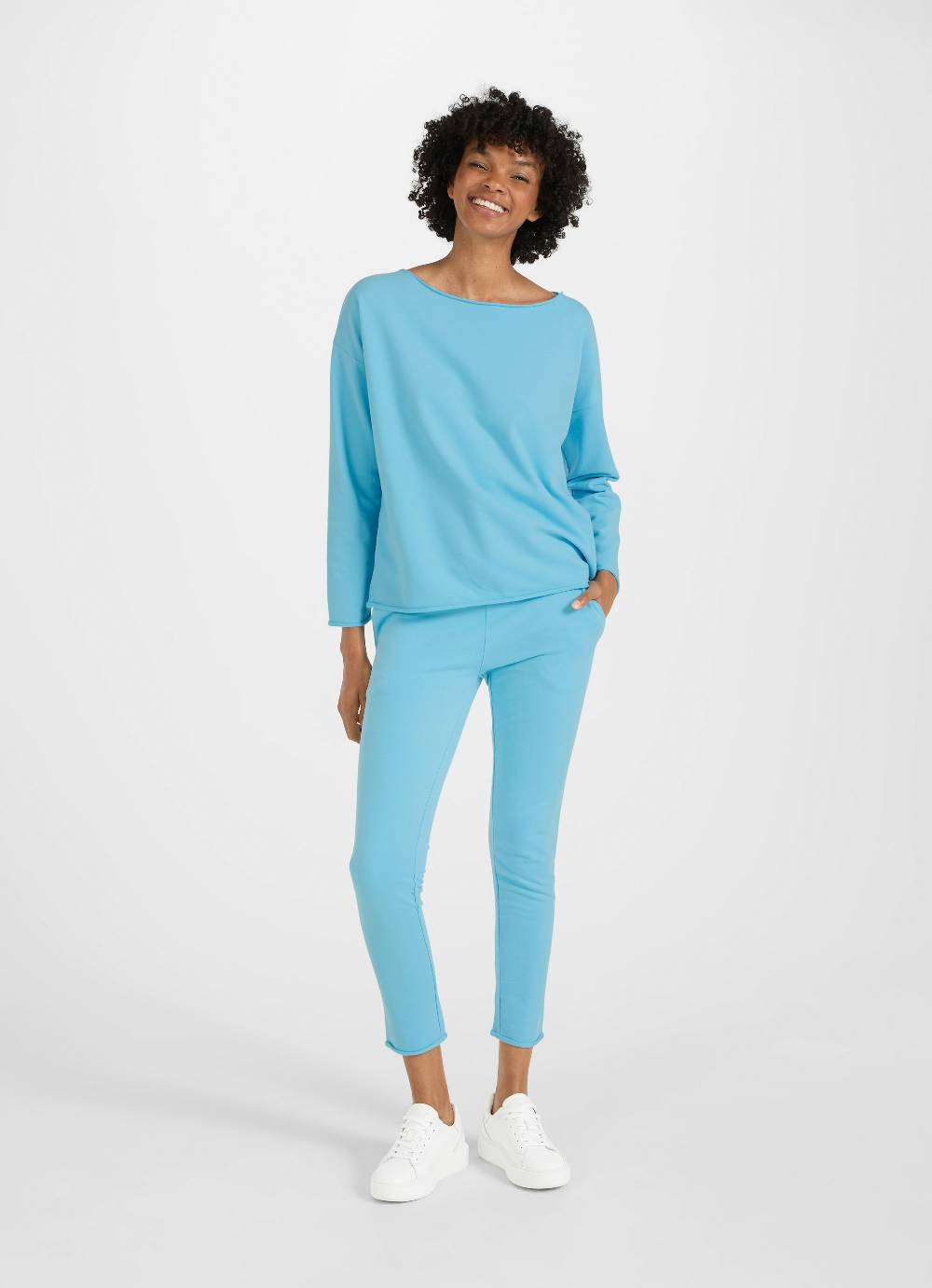 Juvia Slim Fit - Sweatpants Begrenzt auf 3 Tage