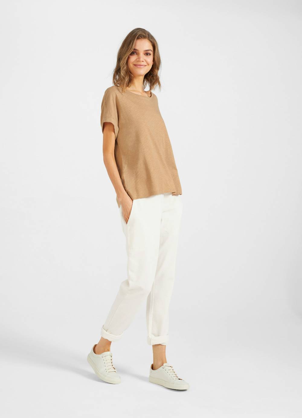 Juvia Boxy - T-Shirt Rabatte dieses Monats