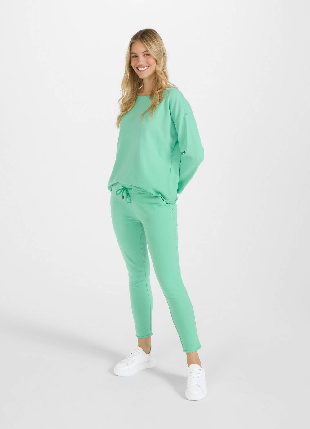 Juvia Slim Fit - Sweatpants Blitzverkäufe