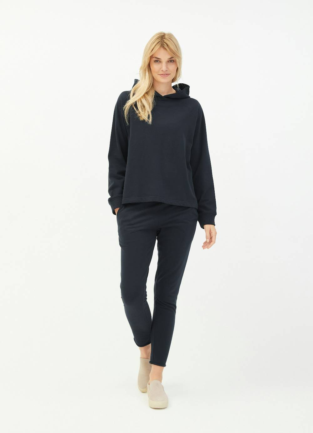 Juvia Hoodie Sonderangebot