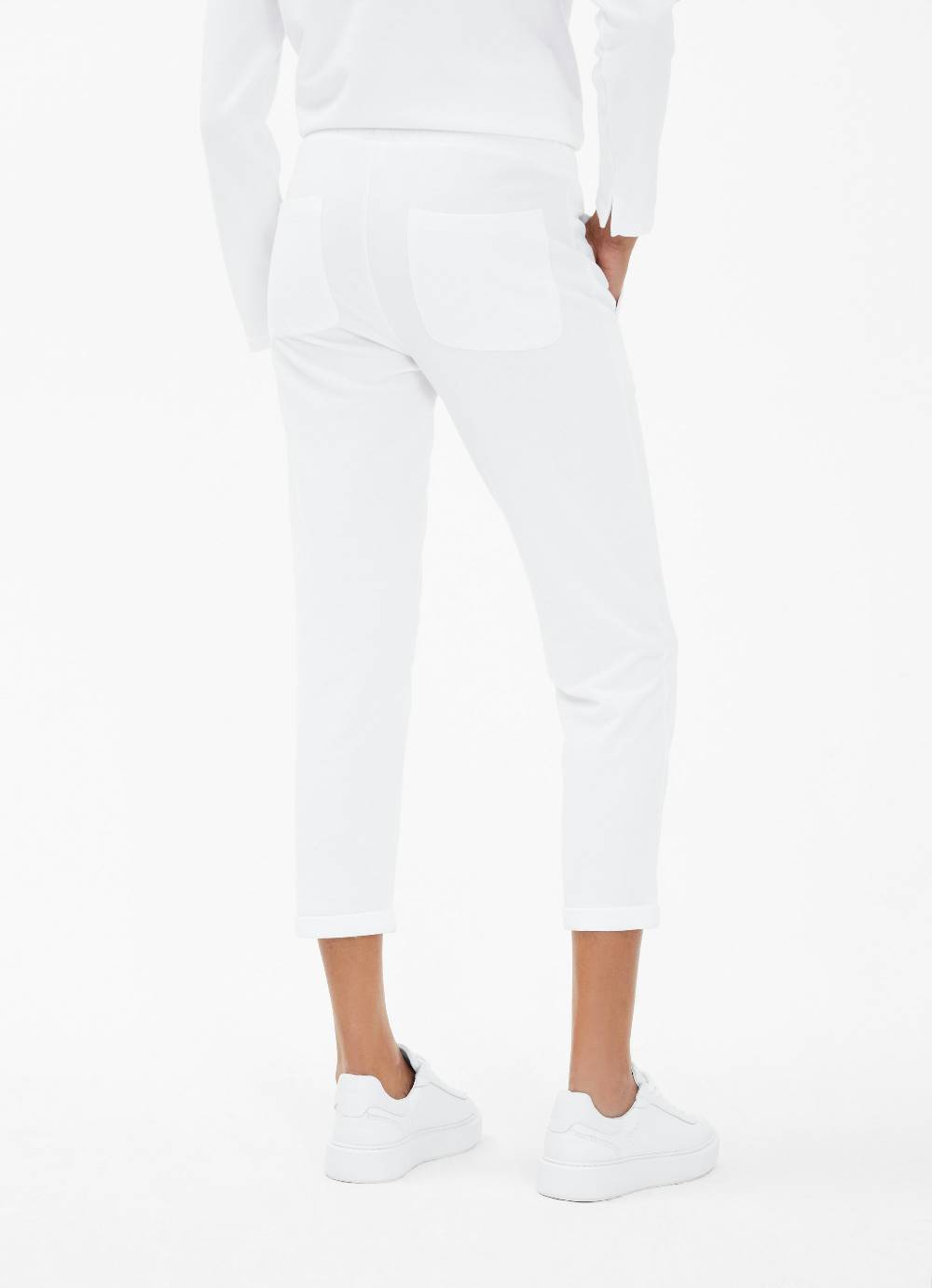 Juvia Casual Fit - Sweatpants Versandkostenfrei