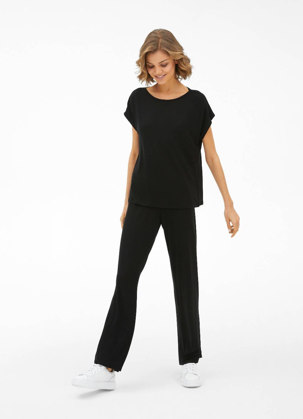 Juvia Boxy - T-Shirt Black Friday