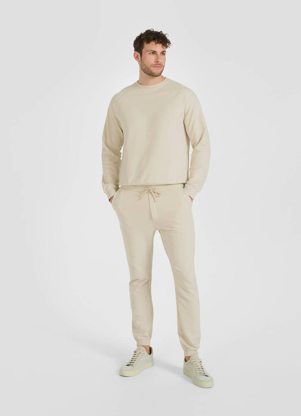 Juvia Regular Fit - Sweatpants Kauf eins, bekomm eins gratis