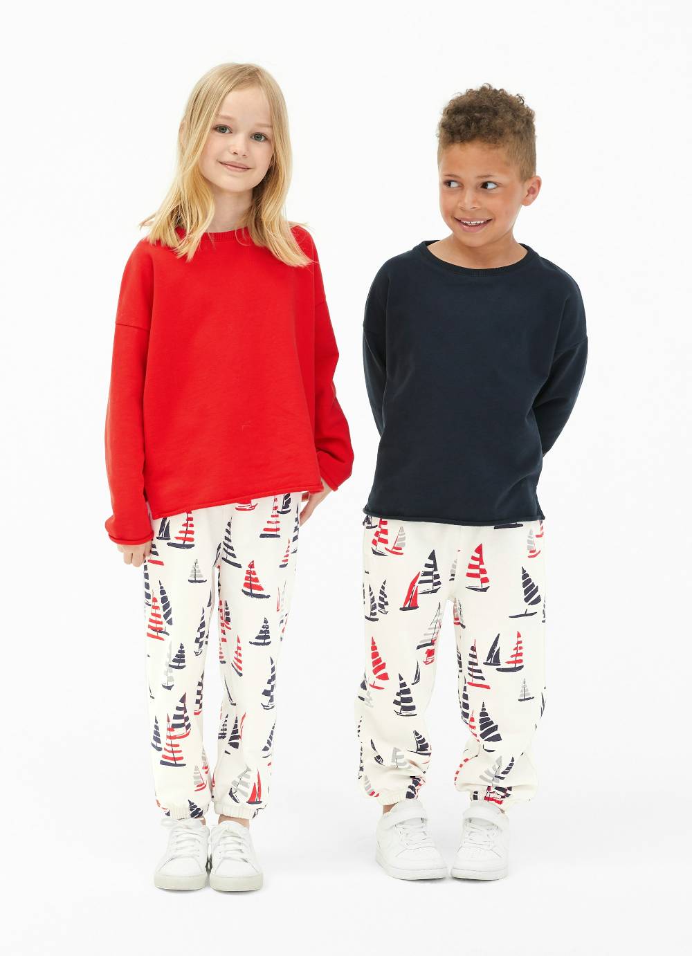 Juvia Loose Fit - Sweatpants Black Friday Preise
