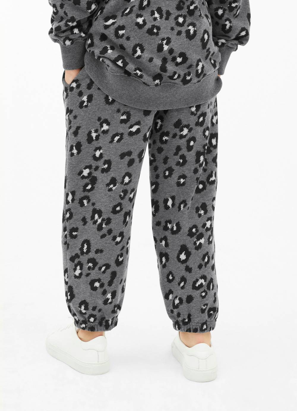 Juvia Sweatpants 50% Rabatt für begrenzte Zeit