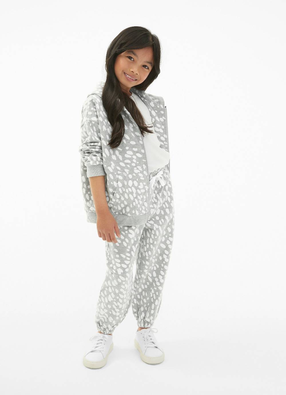 Juvia Loose Fit - Sweatpants 2025