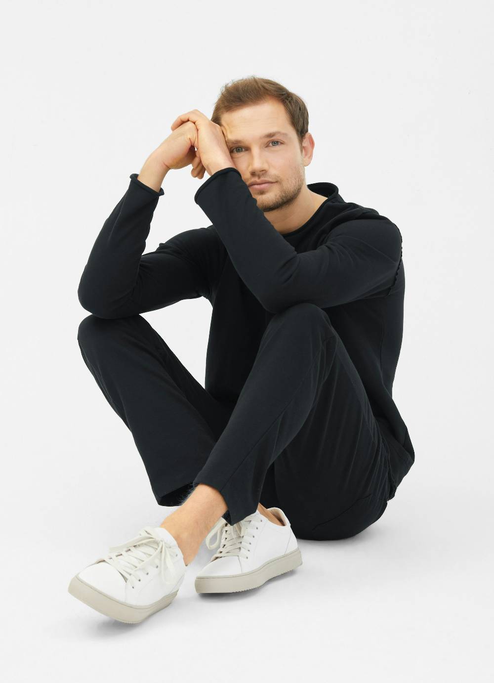Juvia Regular Fit - Sweatpants Saisonschlussverkauf