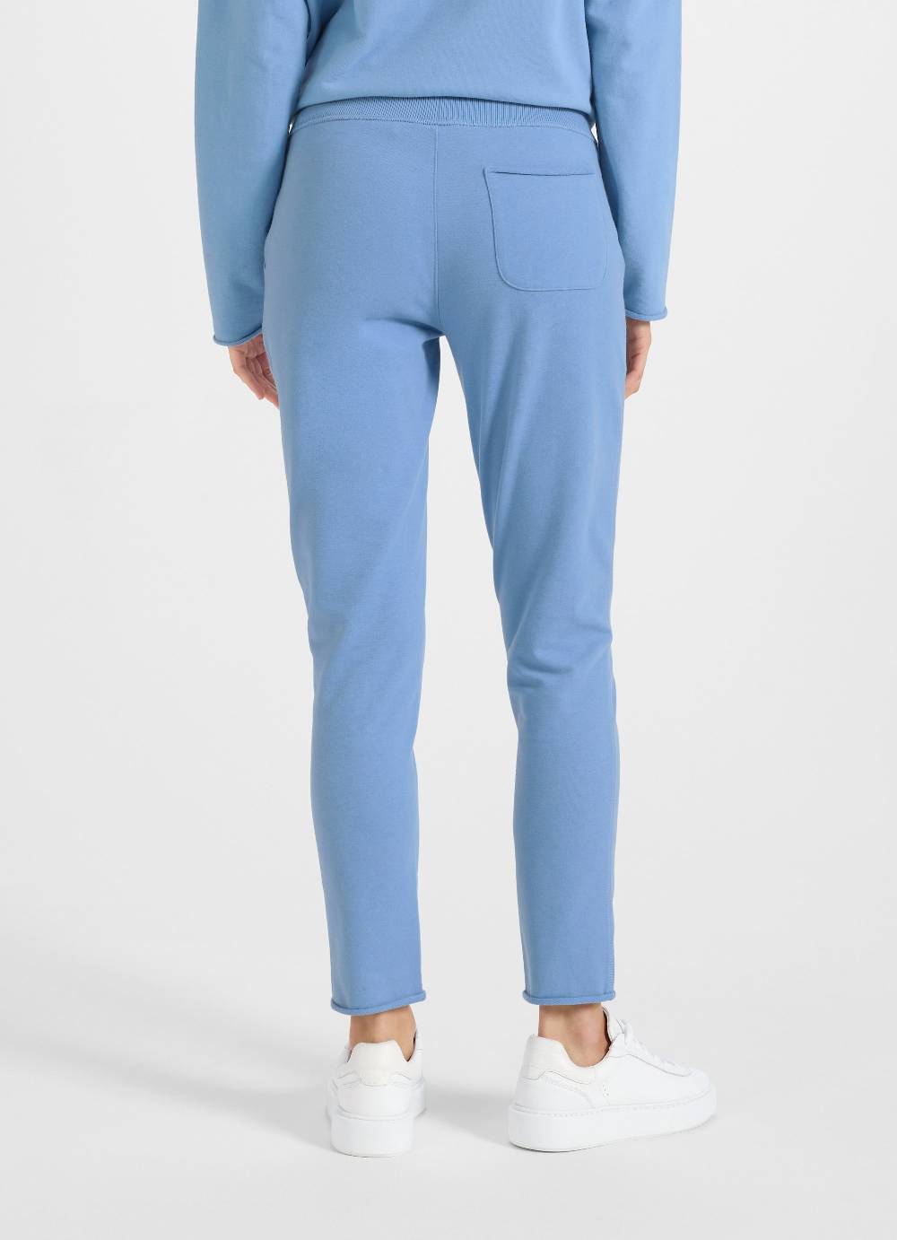 Juvia Slim Fit - Sweatpants Saisonale Angebote