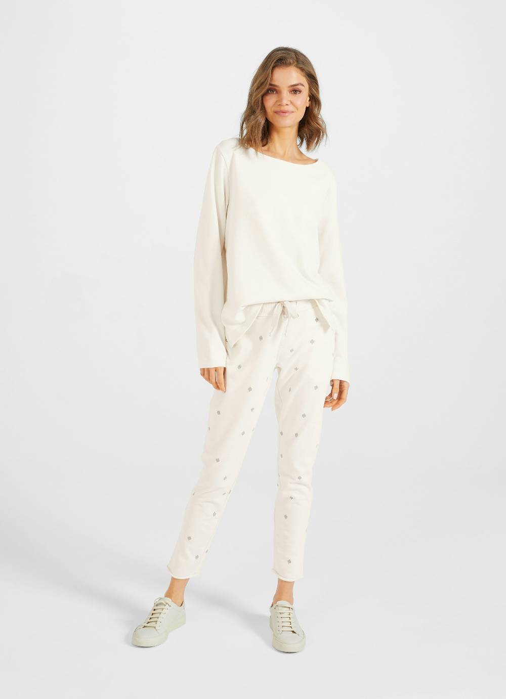 Juvia Slim Fit - Sweatpants Bis zu 60% Rabatt