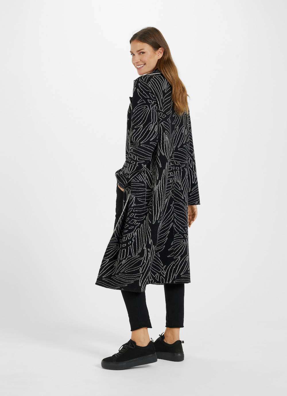 Juvia Jaquard Mantel Clearance-Verkauf