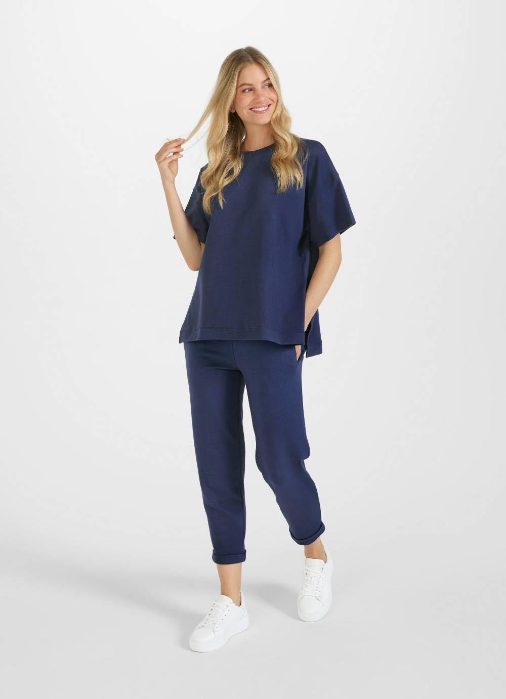 Juvia Casual Fit - Sweatpants Fabrikladen