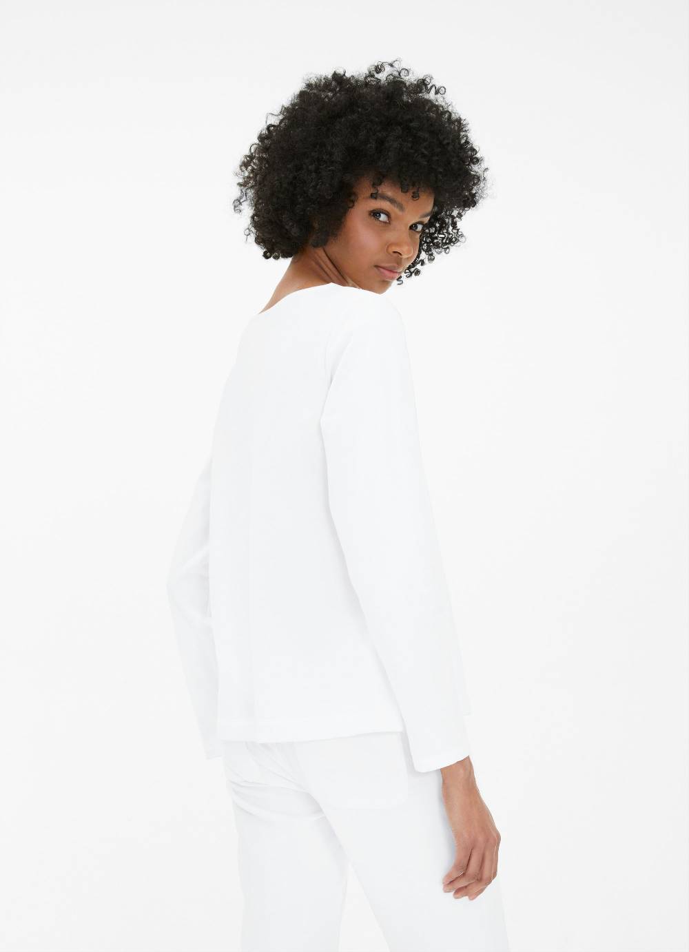 Juvia Slim Fit - Sweater 50% Rabatt für begrenzte Zeit