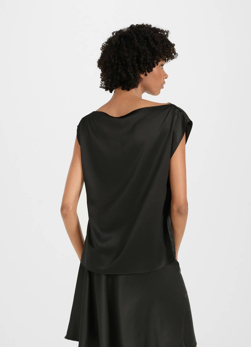 Juvia Satin - Shirt Osterangebot