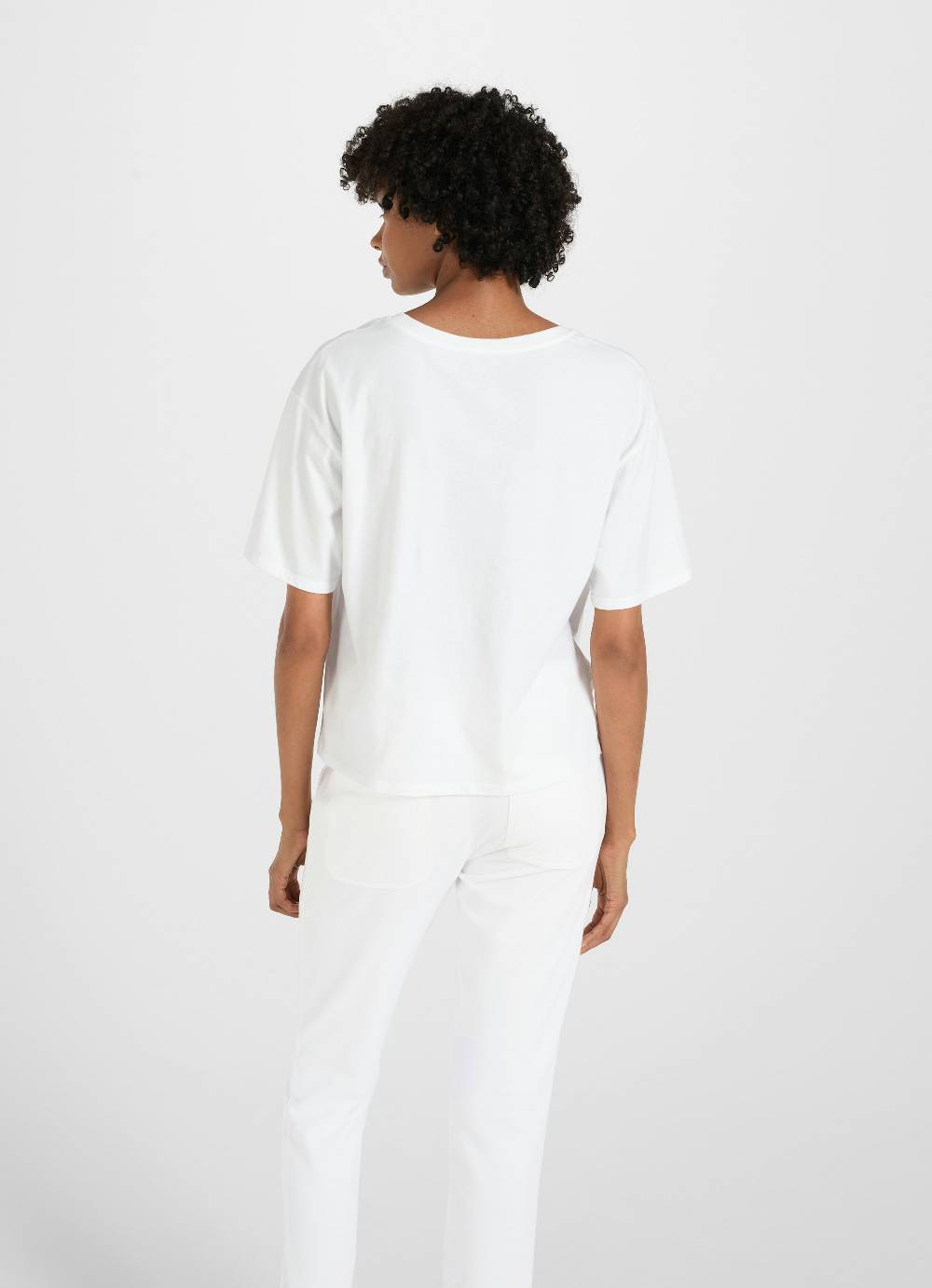 Juvia T-Shirt Kauf eins, bekomm eins gratis