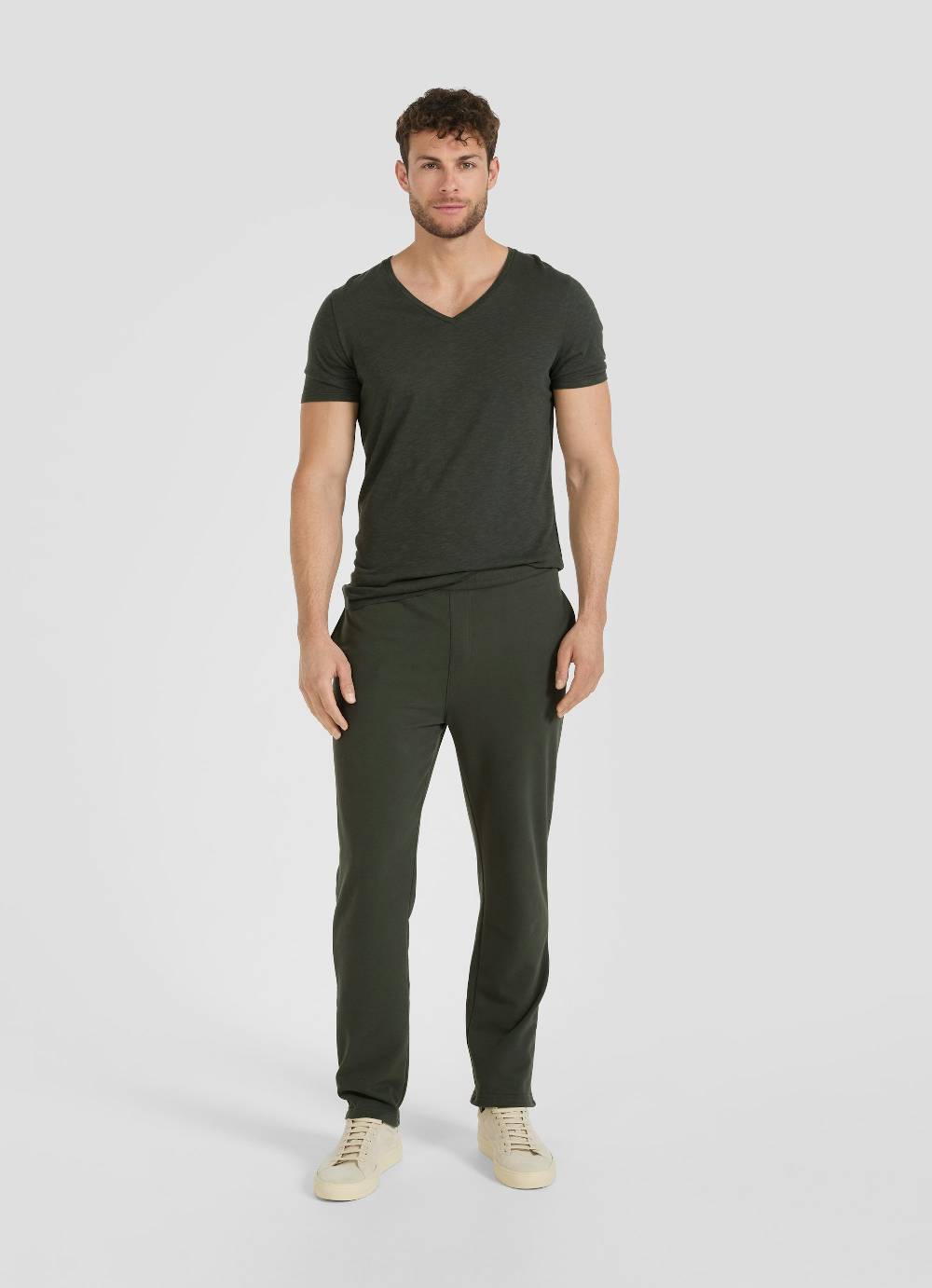 Juvia Regular Fit - Sweatpants Rabatte dieses Monats