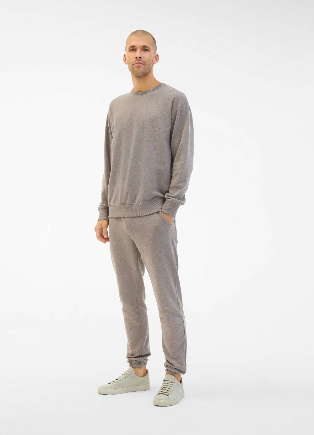 Juvia Regular Fit - Sweatpants Verkauf