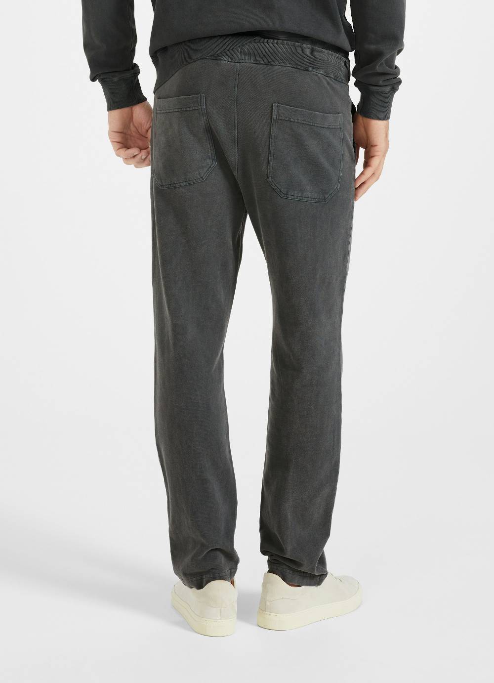 Juvia Regular Fit - Sweatpants Begrenzt auf 3 Tage