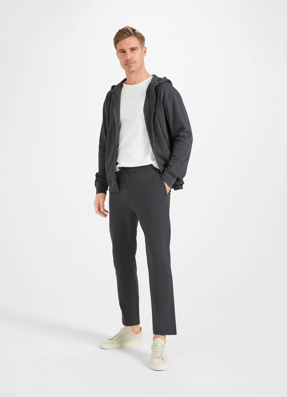 Juvia Regular Fit - Sweatpants Blitzverkäufe