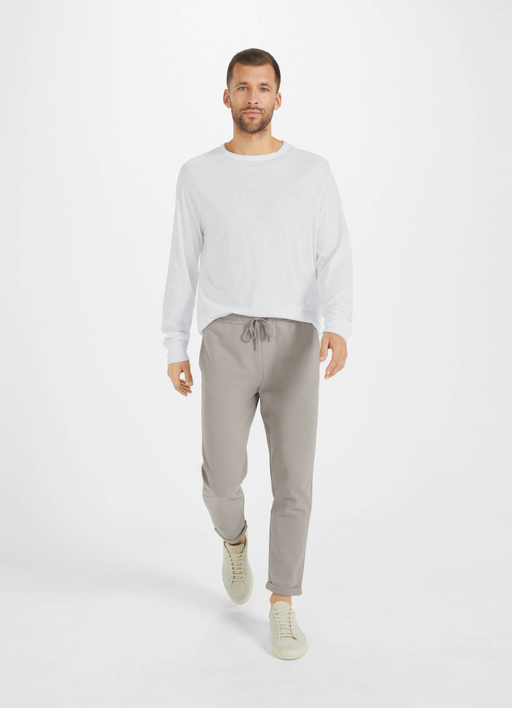 Juvia Slim Fit - Sweatpants Limitierter Zeitrabatt