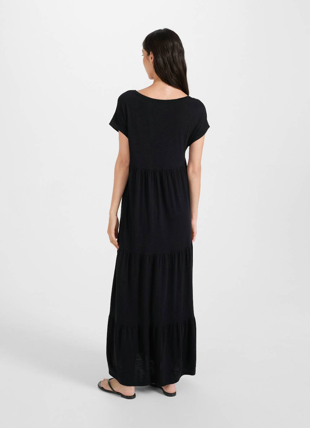 Juvia Kleid 2025
