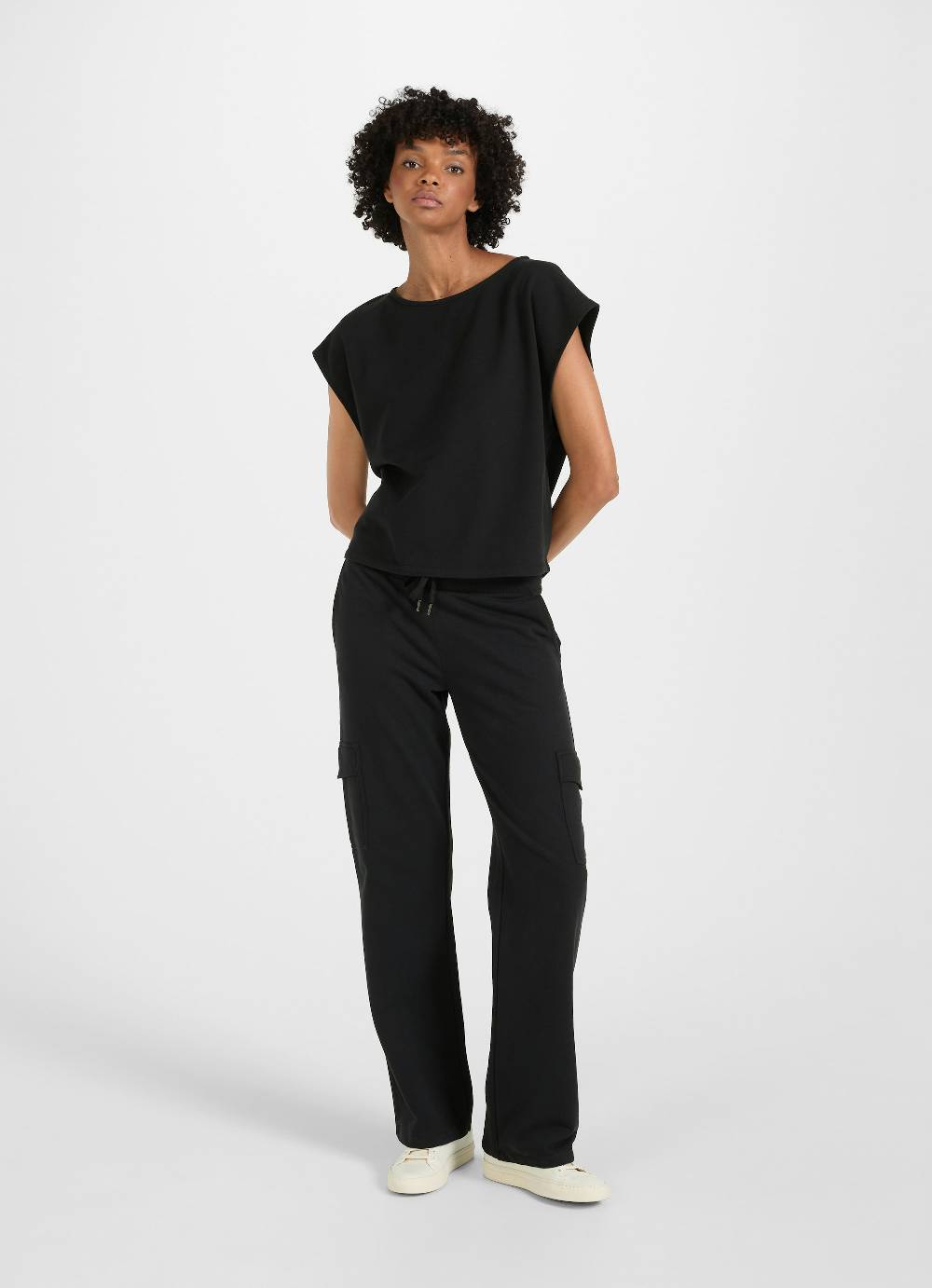Juvia Wide Leg Fit - Sweatpants Fabrikverkauf