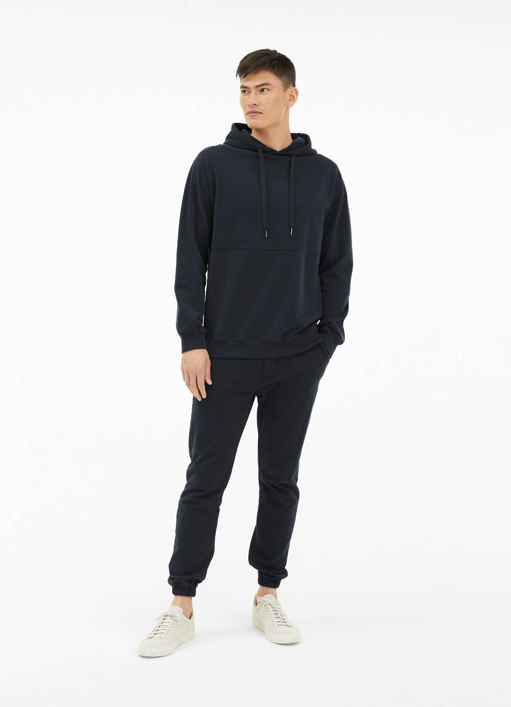 Juvia Hoodie 50% Rabatt mit kostenlosem Versand