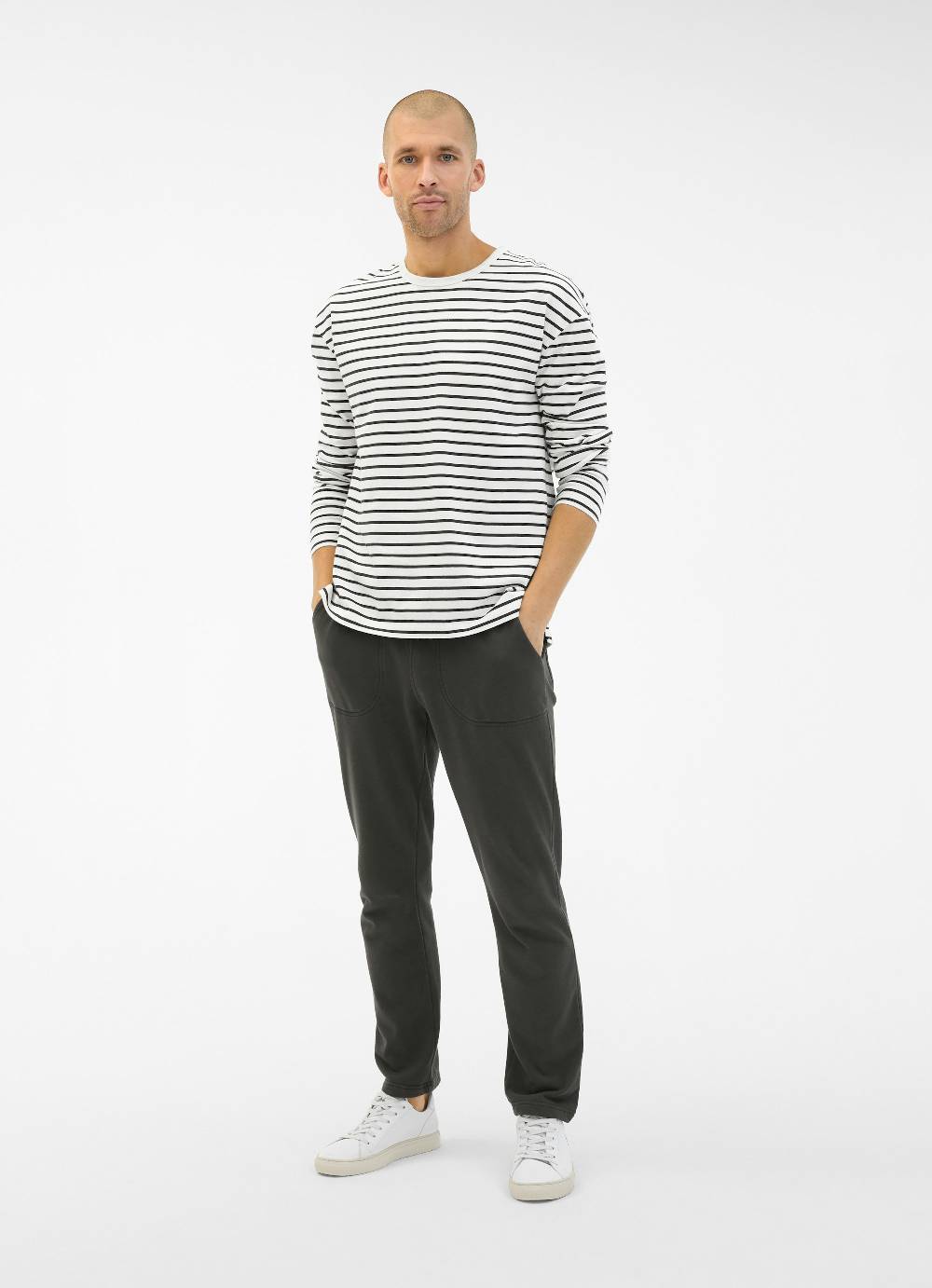 Juvia Longsleeve im Angebot