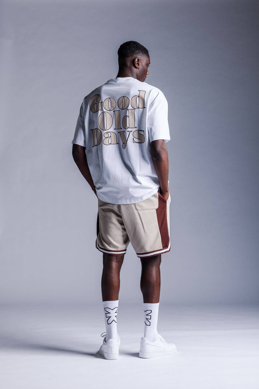 Karo Kauer T-Shirt White Meist gekauft