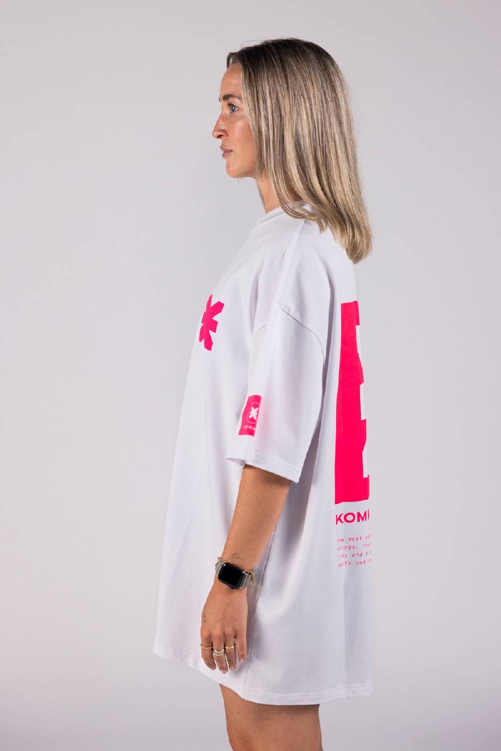 Karo Kauer PRE ORDER Kommunity T-Shirt Pink im Angebot