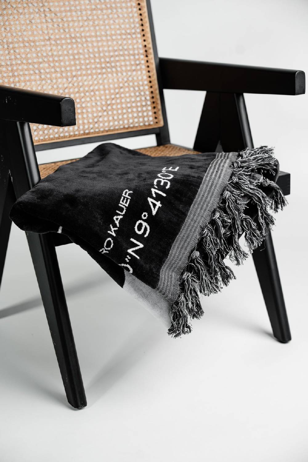 Karo Kauer Beach Towel Black Logo Meist gekauft