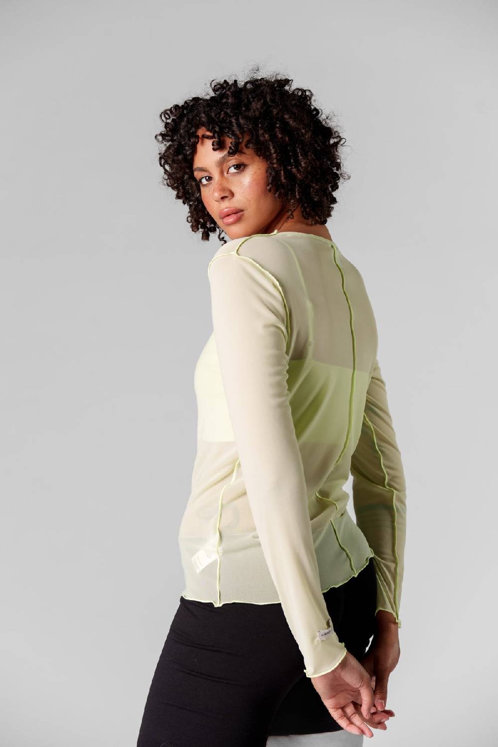 Karo Kauer Mesh Longsleeve Matcha im Angebot