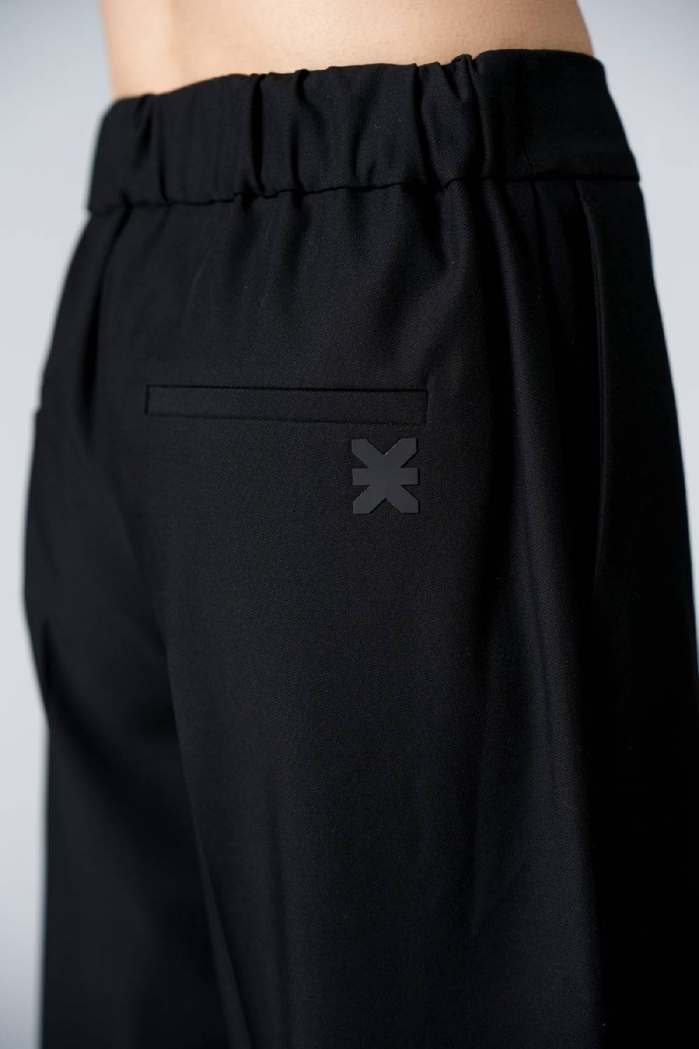 Karo Kauer Formal Pants Black Meist gekauft