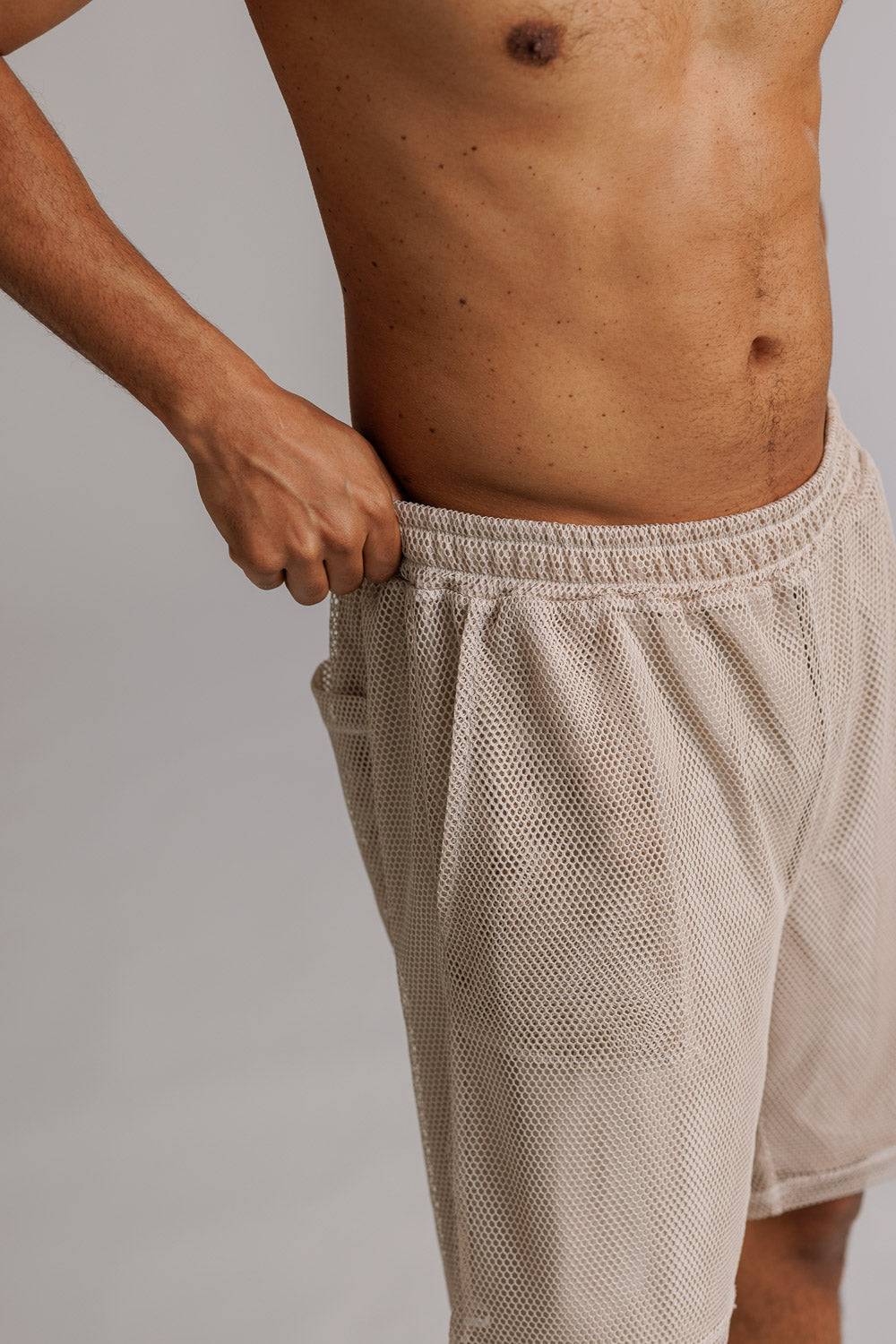 Karo Kauer Mesh Shorts Sand Meist gekauft