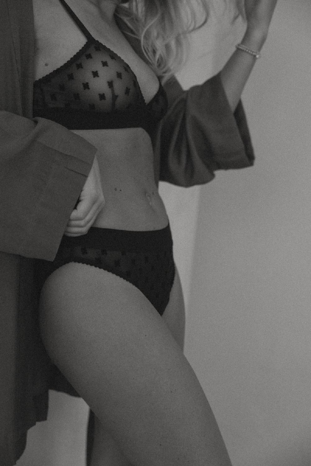 Karo Kauer Mesh Bralette Black Meist gekauft
