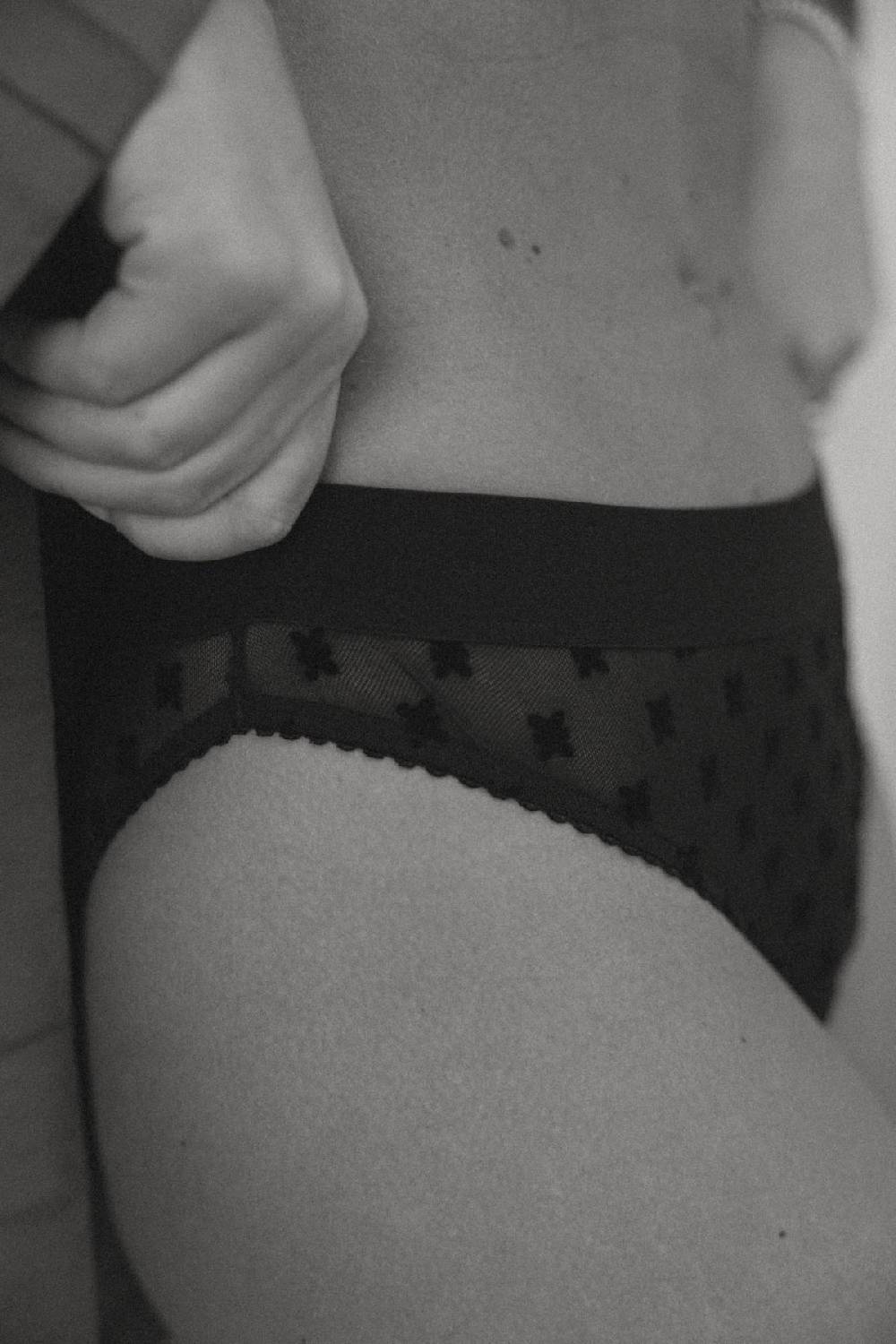 Karo Kauer Mesh Panty Black Kostenloser Versand international