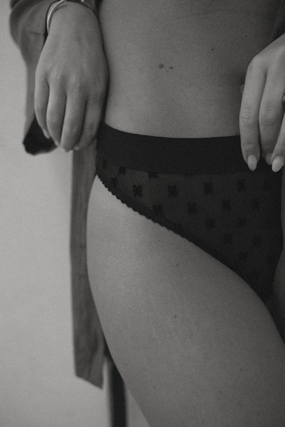 Karo Kauer Mesh Panty Black Kostenloser Versand international