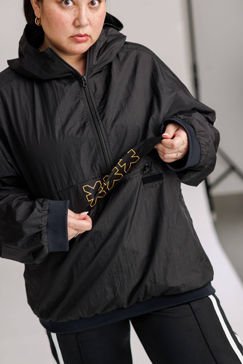 Karo Kauer Windbreaker Black Günstiger Verkauf