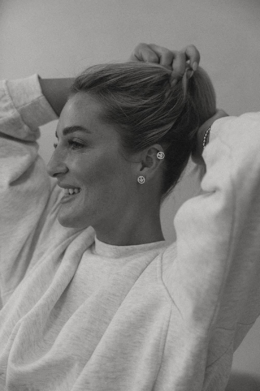 Karo Kauer Smile Studs Sparkle Silver Verkauf