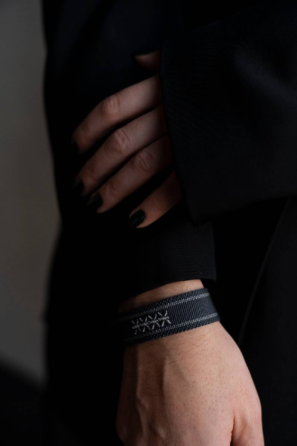 Karo Kauer Bracelet Stone Grey Meist gekauft