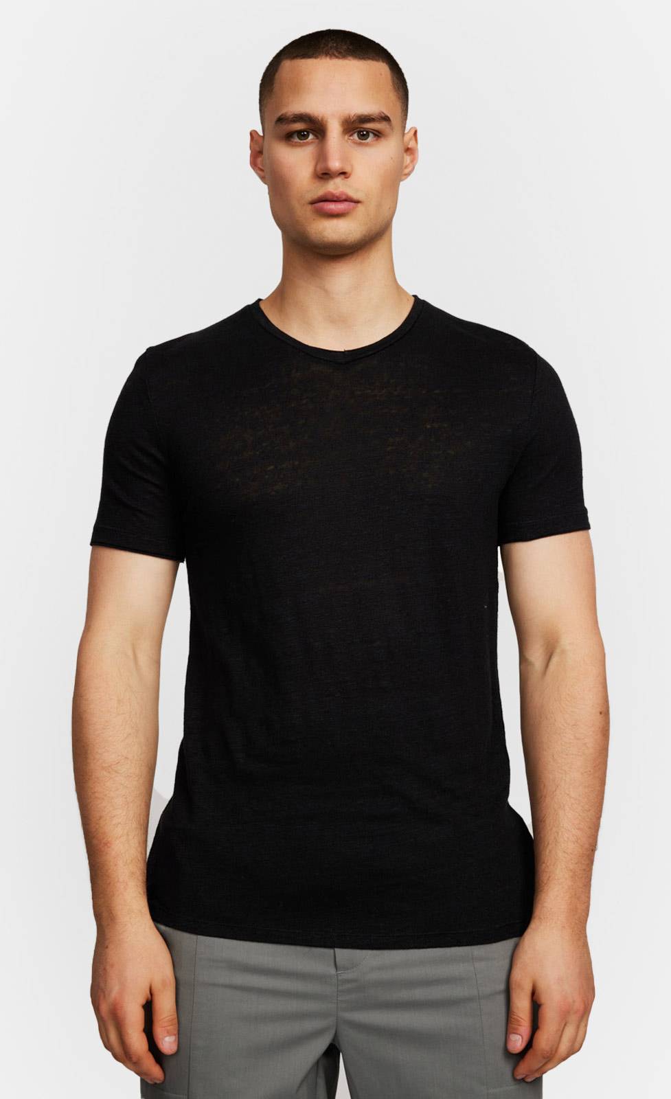 Kiefermann Flynn Leinen-T-Shirt mit V-Ausschnitt im Angebot