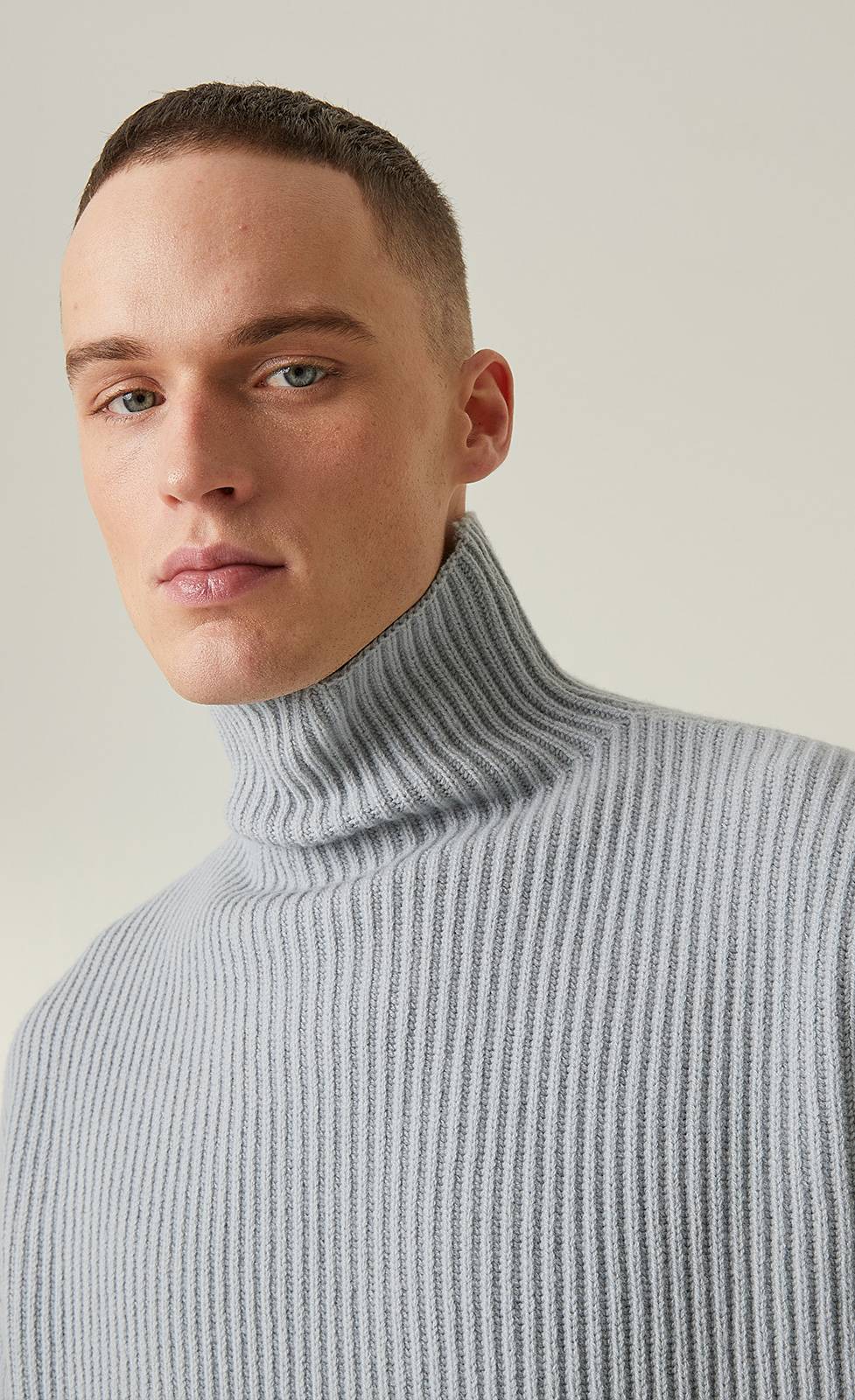 Kiefermann Kenneth Gerippter Rollkragen-Strickpullover im Angebot