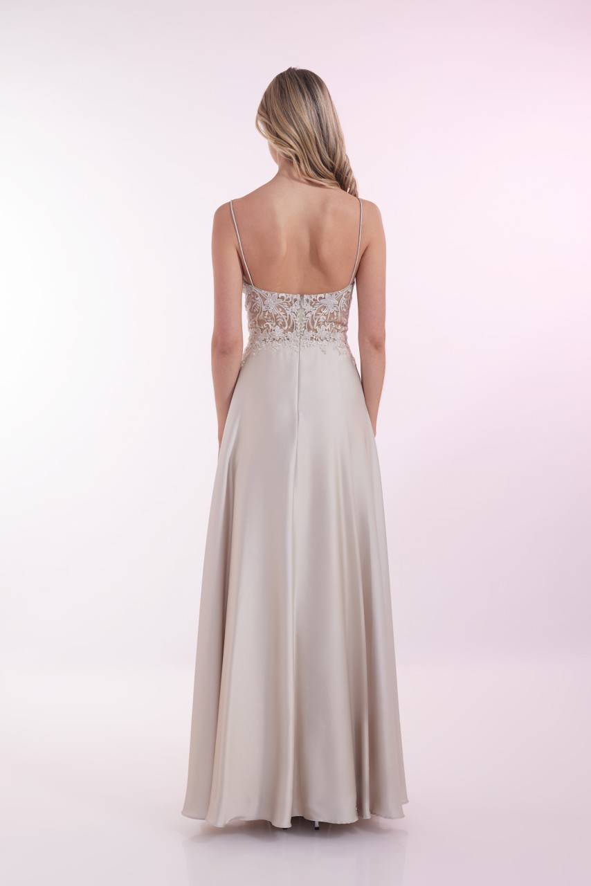 Laona CHARMING BEAUTY DRESS Besticktes Maxikleid mit V-Ausschnitt und Tüll-Einsatz Blitzverkäufe