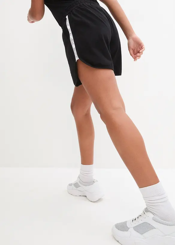 bpc bonprix collection Sport-Shorts mit Kontraststreifen Verkauf